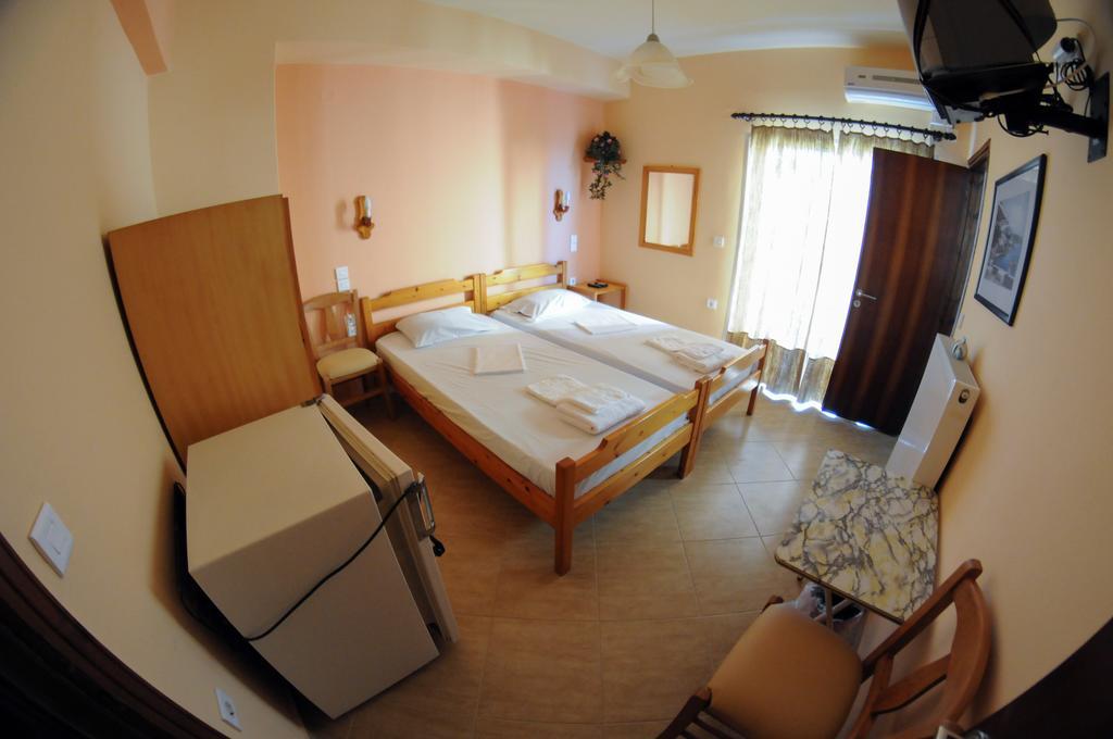 Nefeli Rooms بيفكي الغرفة الصورة