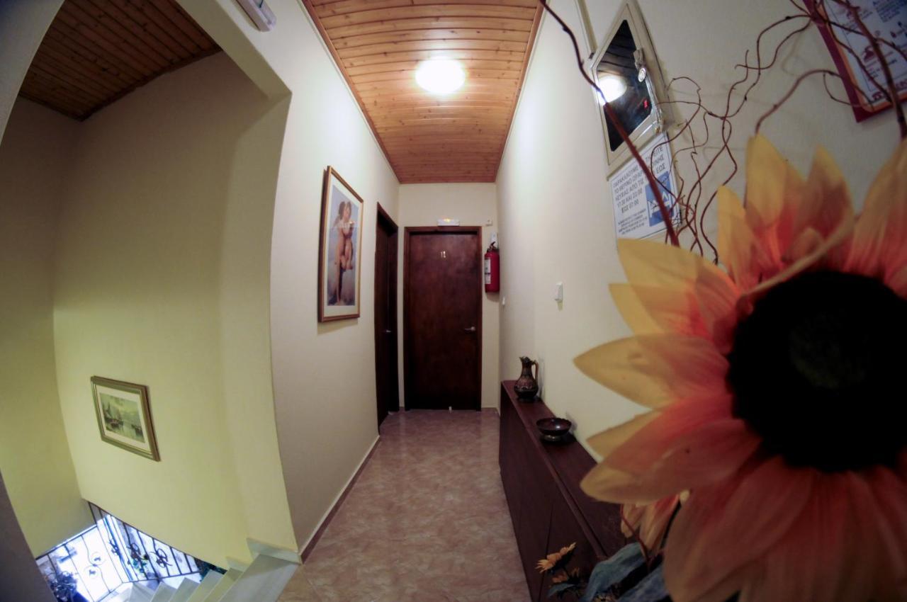 Nefeli Rooms بيفكي المظهر الخارجي الصورة