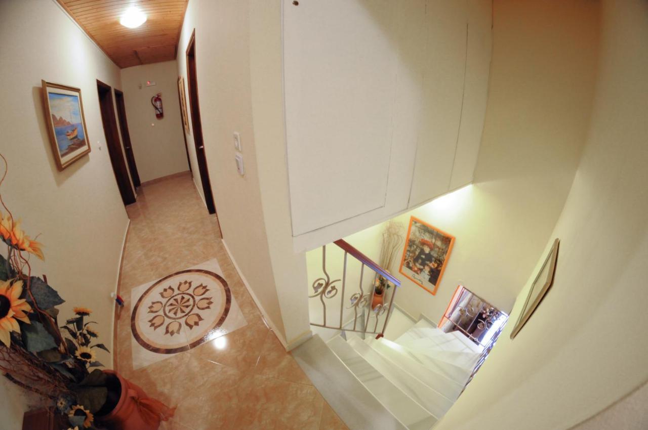 Nefeli Rooms بيفكي المظهر الخارجي الصورة