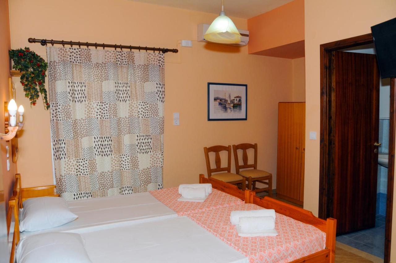 Nefeli Rooms بيفكي الغرفة الصورة