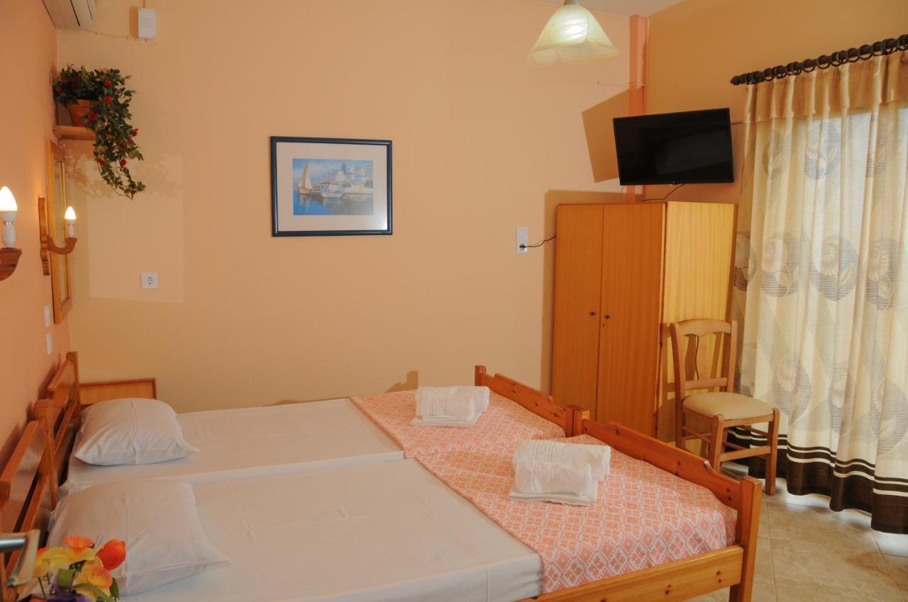 Nefeli Rooms بيفكي الغرفة الصورة