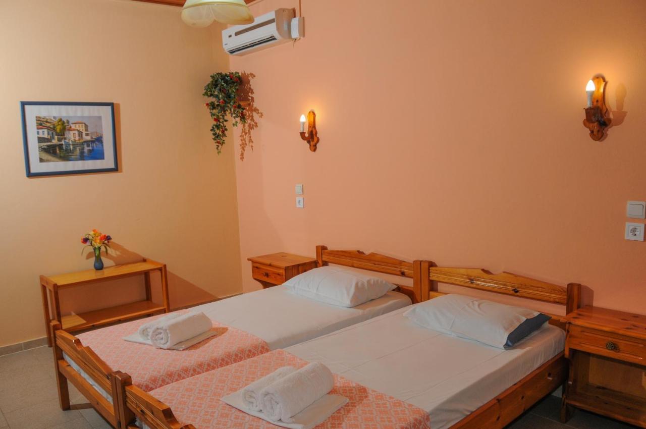 Nefeli Rooms بيفكي الغرفة الصورة